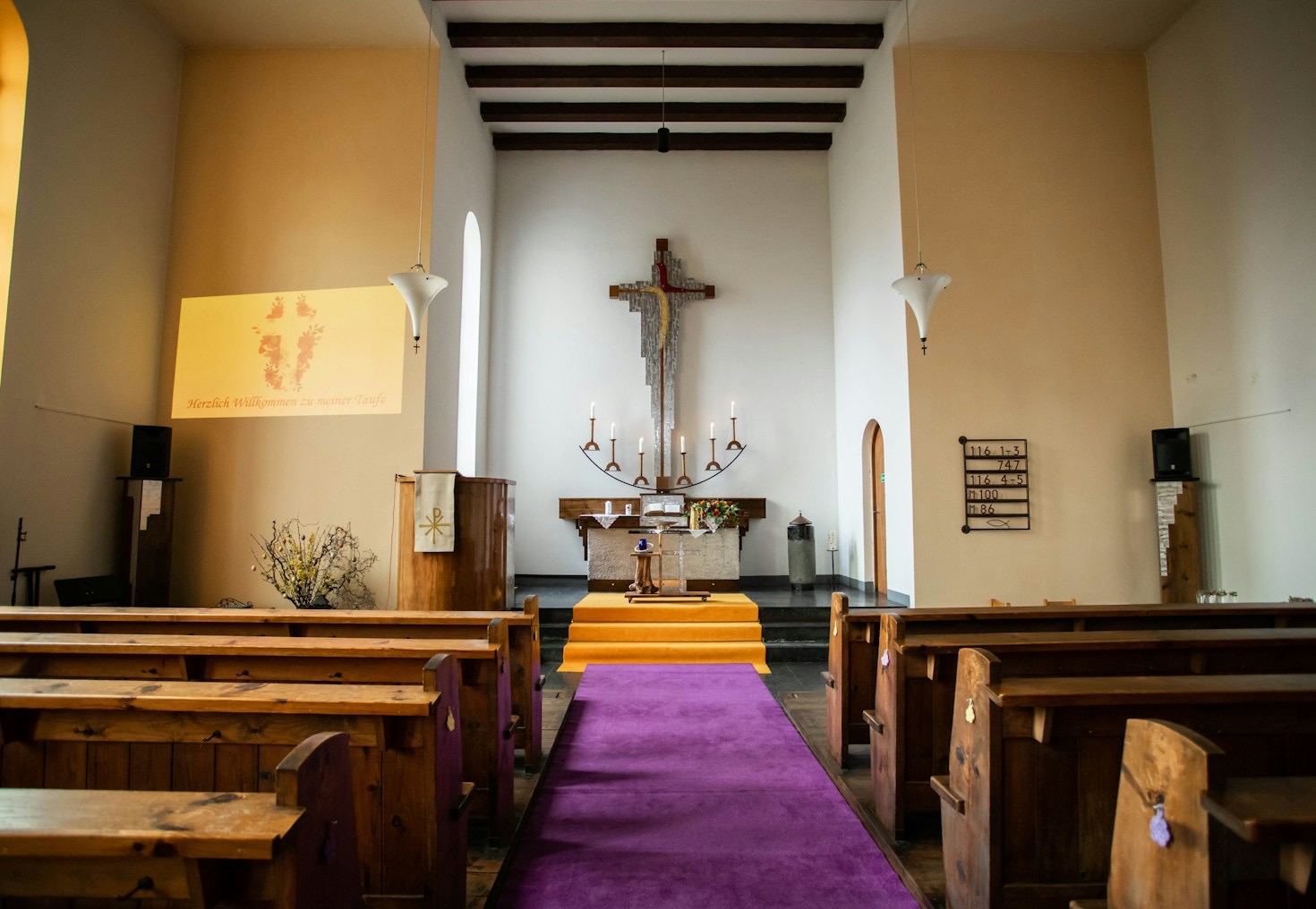 How Thursday Night Prayer Services Impact Spiritual Growth